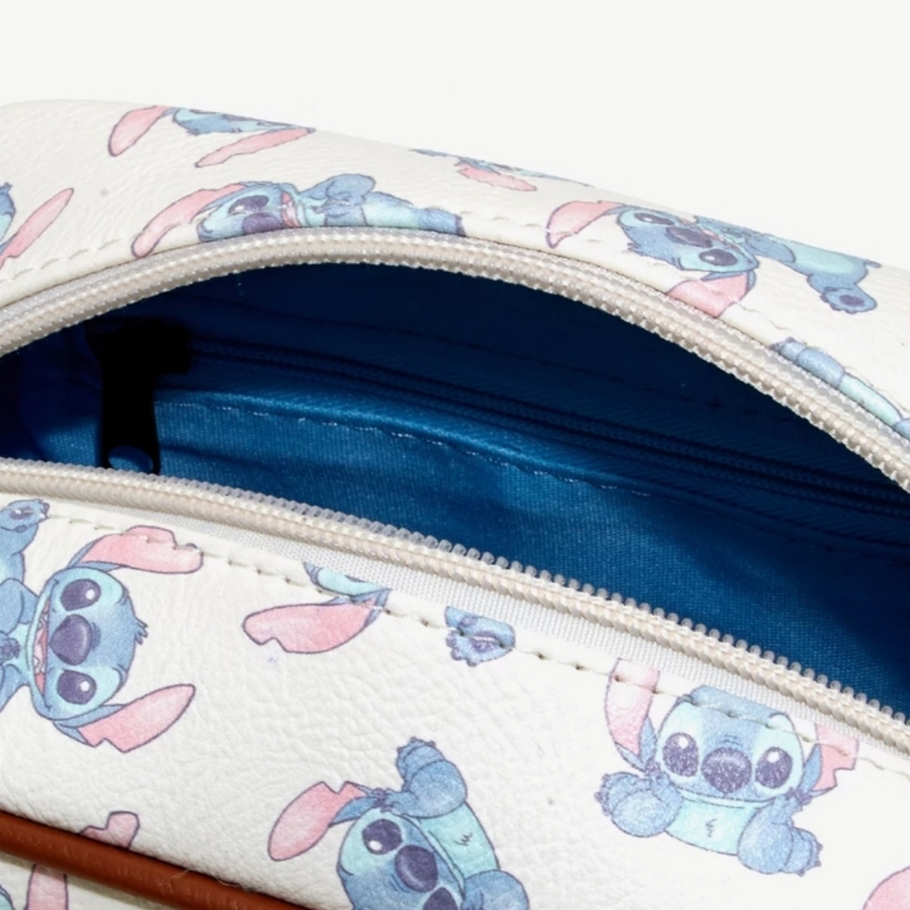 NWT Loungefly Stitch Camera Bag - Picture 3 of 9